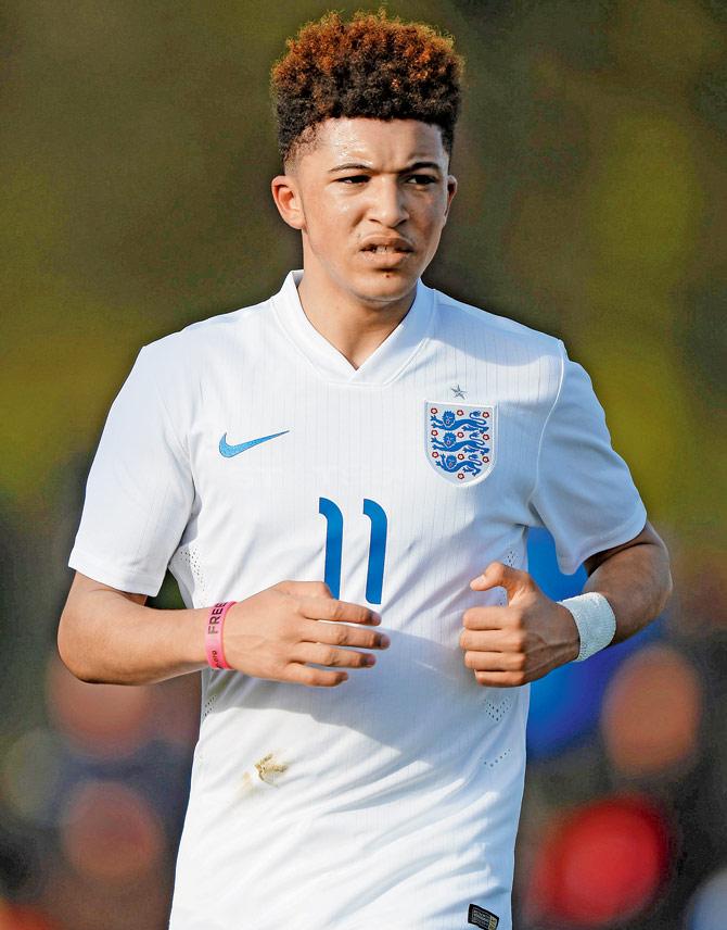 Jadon Sancho Ngôi sao trẻ đầy triển vọng của bóng đá Anh